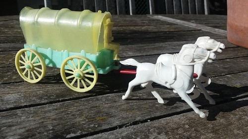 Rare jouet chariot bâché - rare,