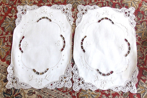 Napperons brodes main dentelle - main,