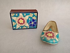 Joli lot, petite chaussure