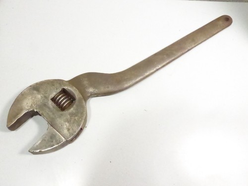 Vintage ancien outils cle - cle, à