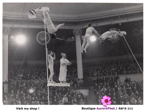 Cirque célèbre troupe - cÉlÈbre, de
