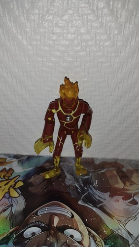 Figurine ben heatblast - ben,