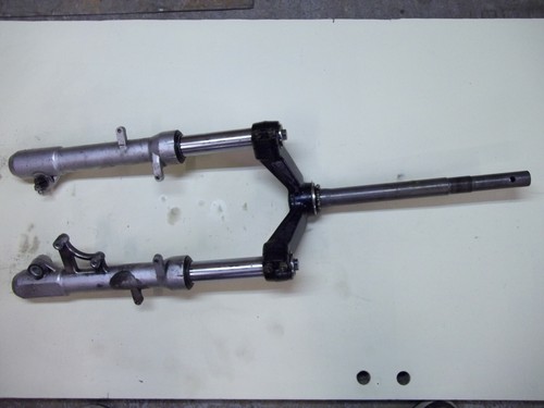 Fourche peugeot 125 satelis - fourche, de