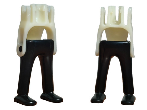 Playmobil jambes noires - x2,