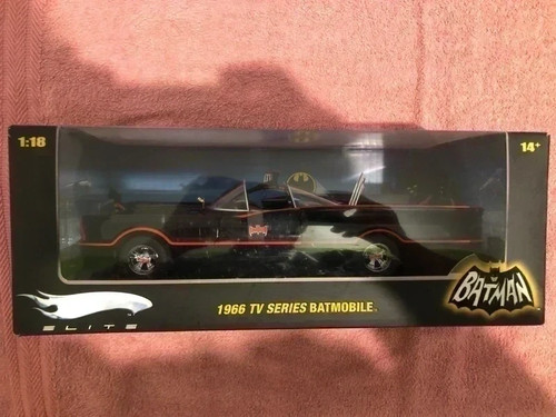 Hot wheels elite batman - wheels, 1/18