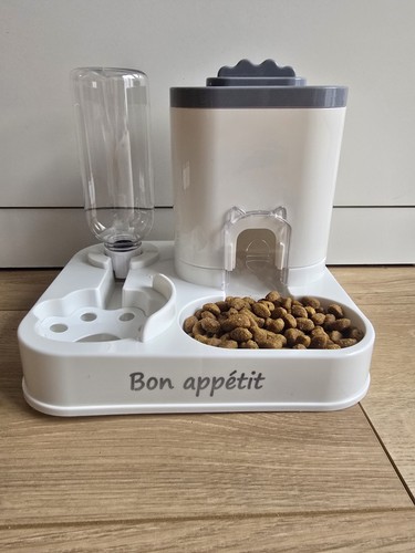 Distributeur automatique pour - distributeur,
