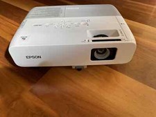 EPSON LCD PROJECTOR EB-85H  XGA Conference Room Projector 3LCD.  2600 Lumens
