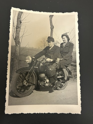 Photo moto ancienne - photo,