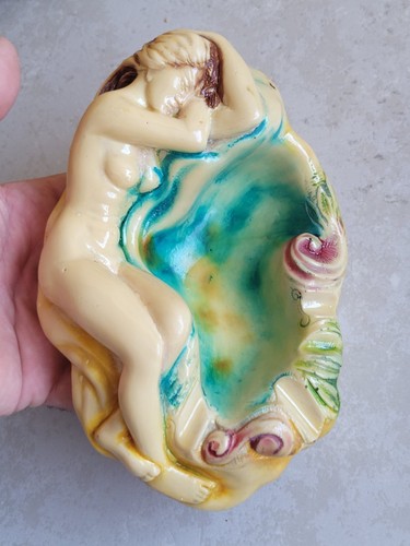 Ancien cendrier femme nue - cendrier, en