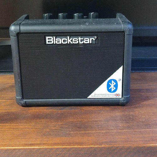 Amplificateur guitare - de,