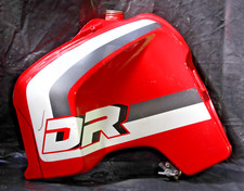 RESERVOIR D'ESSENCE GAUCHE