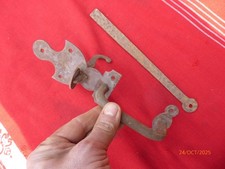 Loquet poucier en fer forgé