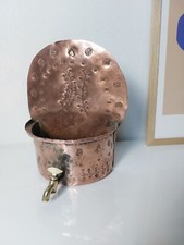 ANCIENNE FONTAINE MURALE DE