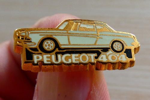Pin voiture peugeot 404 - peugeot,