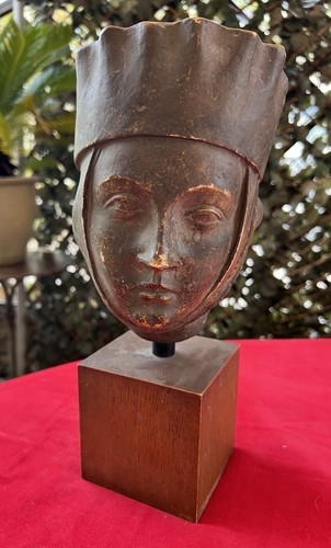 Medieval female head solid - medieval,