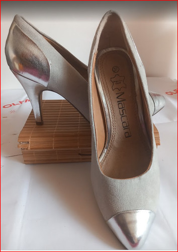 Escarpins gris argent - &, –