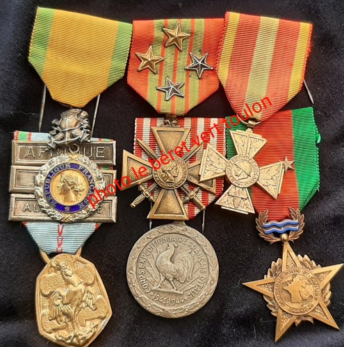 Groupe médailles armée - 1°,