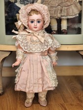 petite poupée  ancienne