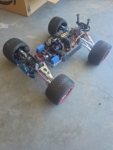 Traxxas revo 0 spectrum - 2.0,