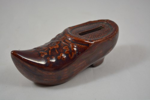 Ancienne tirelire casser en - a,