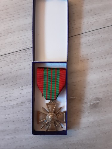 Médaille croix guerre - médaille,