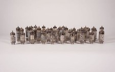 Lot De 50 Radios À Tubes