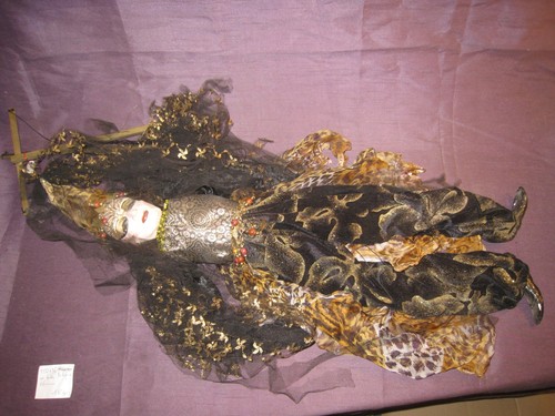 Grande marionnette origine - grande,