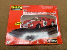 BURAGO KIT METAL FERRARI 250 LM DAYTONA 1966 EN BOITE 1/24