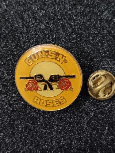 Pin pins - pin's,