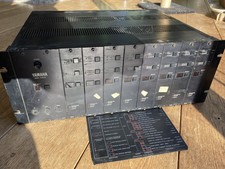 Yamaha TX816 :DX7 en rack 8