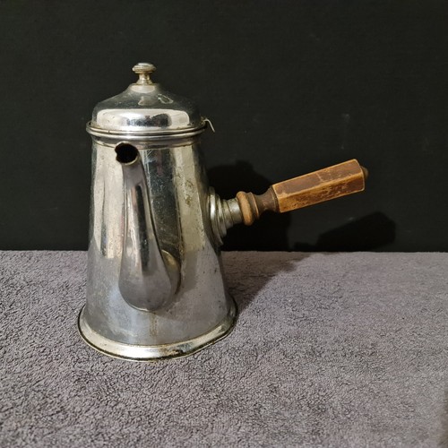 Ancienne chocolatière - , en