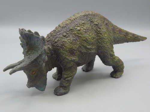 Dinosaure tricératops - dinosaure,