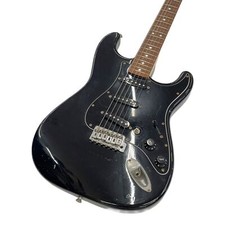 Guitare électrique MIJ FENDER