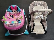 Ensemble nourrisson et premier âge, trotteur, transat bébé, parc en bois.