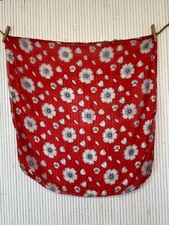 Foulard carré de Soie Vintage