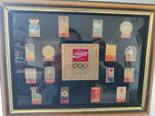 Pin collector coca cola - 16,