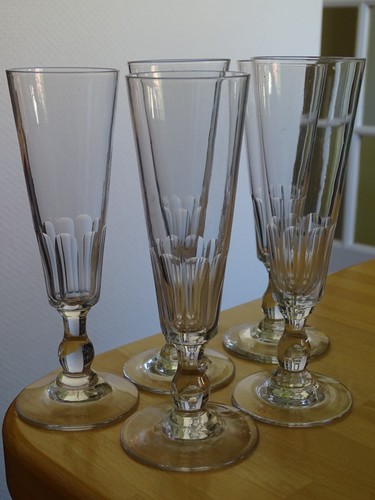 Anciennes flutes champagne - 5, a