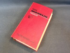 Ancien guide Michelin rouge