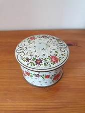 Ancienne boite métallique