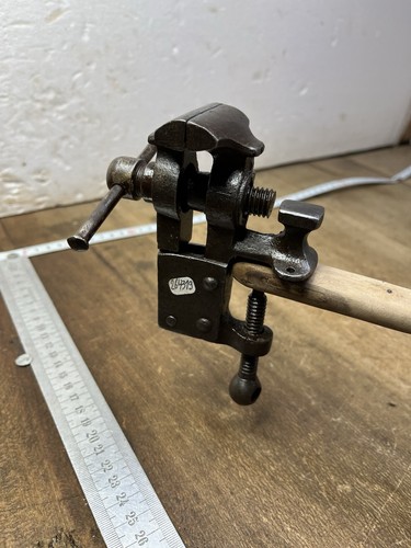 Old tool outil - tool, ancien,