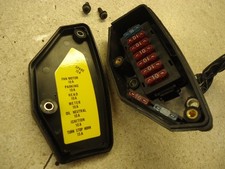 1987-1994 HONDA SHADOW VT1100 C FUSEBOX FUSE BOX  w/ FUSES Cover VT1100C OEM