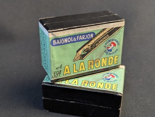 Boite 144 plumes baignol - plumes,
