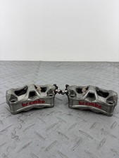 LOT DE PAIRES D'ÉTRIERS DE