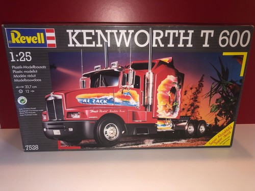 Revell maquette de camion - 1/25,