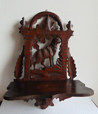 Ancienne petite étagère bois forêt noire, sculpture chien de chasse