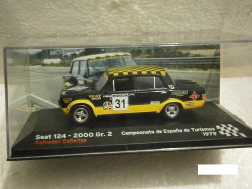 Voiture miniature seat 124 - miniature,