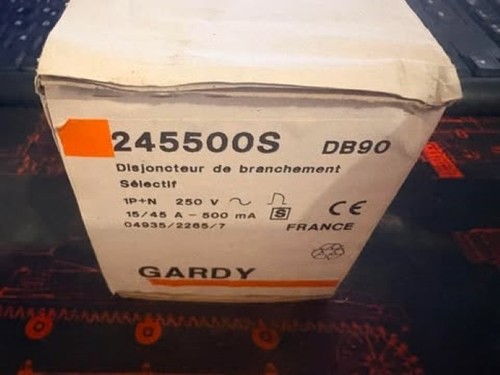 Disjoncteur différentiel - , de