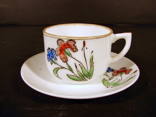 Tasse sous porcelaine - tasse,