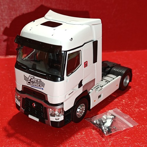 Tracteur renault blanc fast - tracteur,