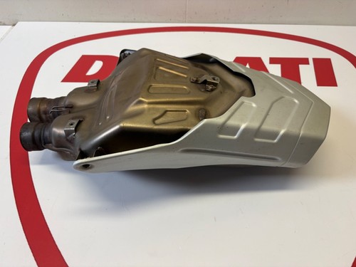 Ducati 749 999 original - 749,